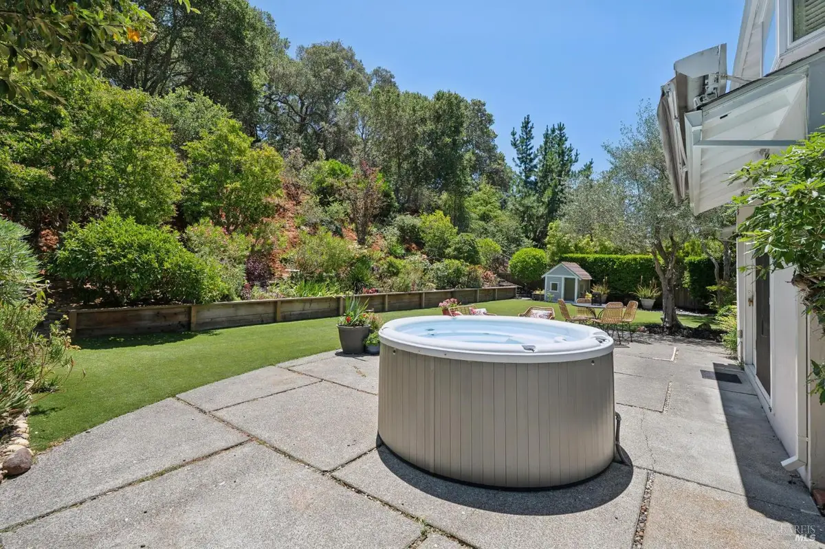 28 Castlewood Drive, San Rafael, CA 94901 - #1