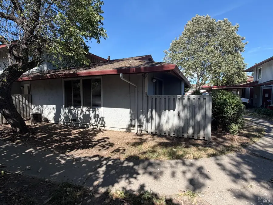 86 Villa Circle, Fairfield, CA 94533 - #2