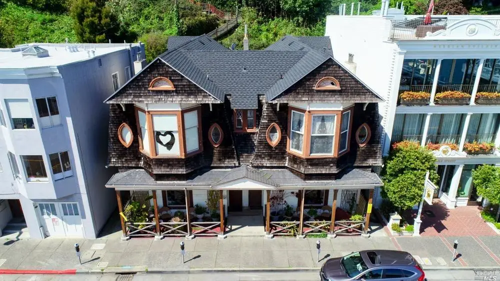 561 Bridgeway Way, Sausalito, CA 94965 - #1