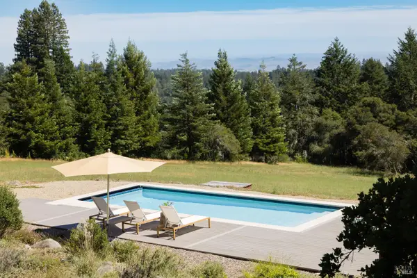3977 Docs Ranch Road, Occidental, CA 95465