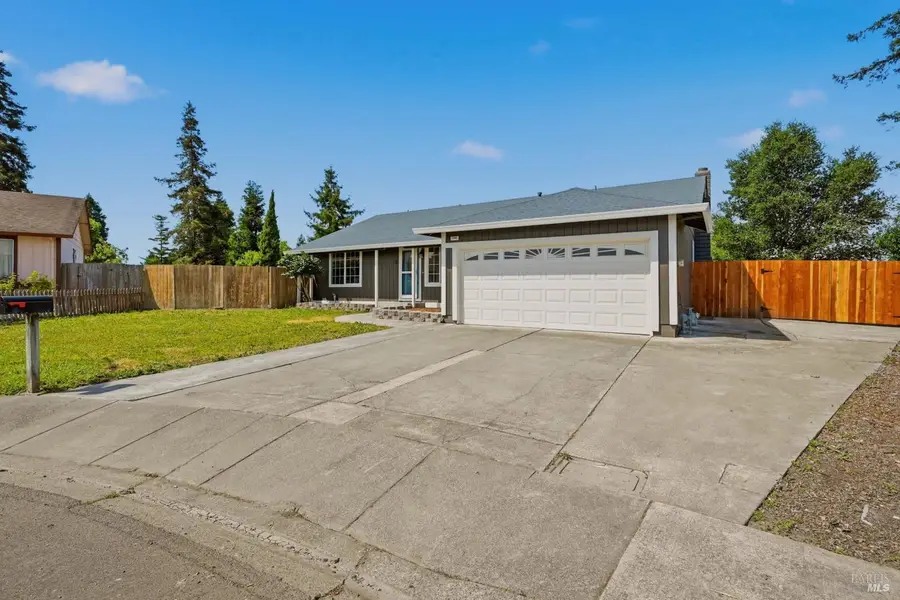 7365 Coral Court, Rohnert Park, CA 94928 - #2