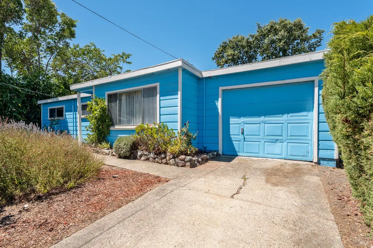 212 Tedford Avenue, Ukiah, CA 95482 - #1