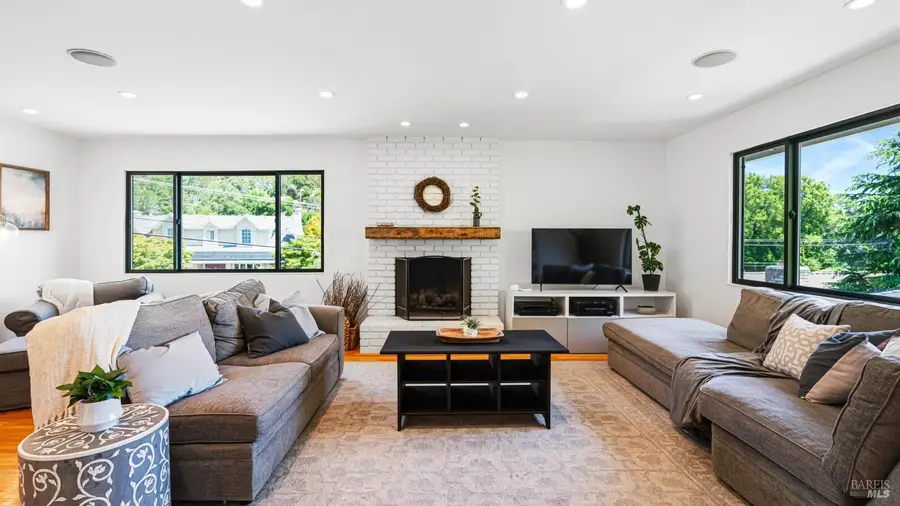 107 Rollingwood Drive, San Rafael, CA 94901 - #2