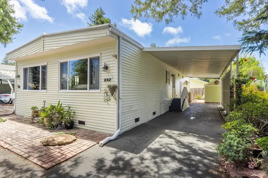 237 Petaluma Way, Petaluma, CA 94954 - #3