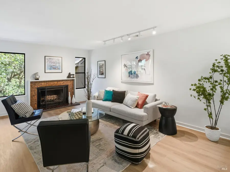 23 Oakcrest Drive, San Rafael, CA 94903 - #2