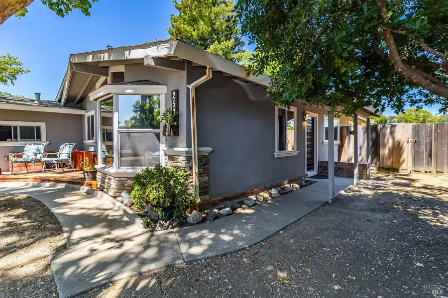 257 Cedar Street, Vacaville, CA 95688 - #3