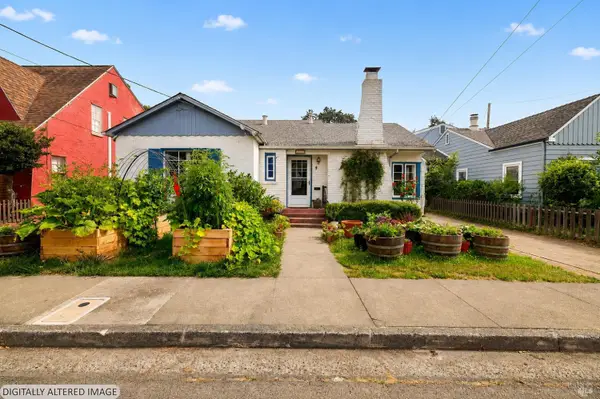 620 Dexter Street, Santa Rosa, CA 95404
