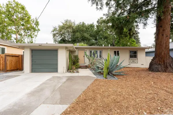 732 Pacific Avenue, Santa Rosa, CA 95404