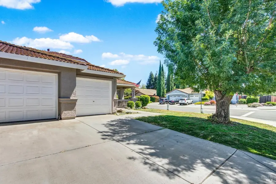 805 Wiegand Way, Dixon, CA 95620 - #3