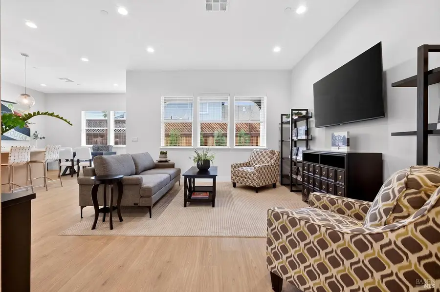 361 Cornell Street, Windsor, CA 9549 - #3
