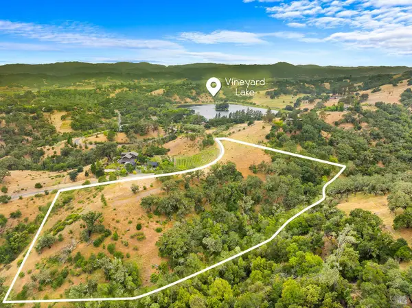 23655 Vineyard Road, Geyserville, CA 95441