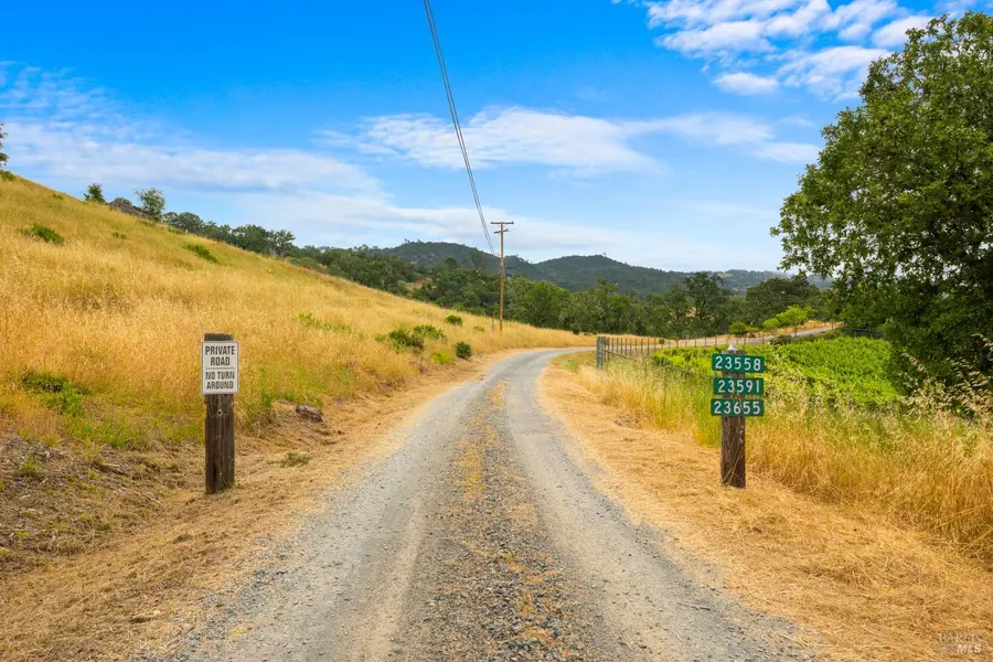 23655 Vineyard Road, Geyserville, CA 95441 - #3
