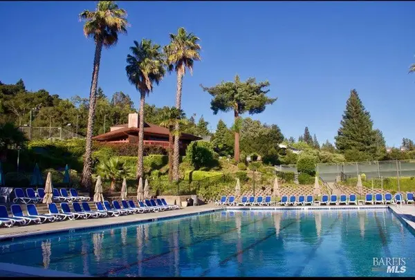 4980 Carriage Lane, Santa Rosa, CA 95403