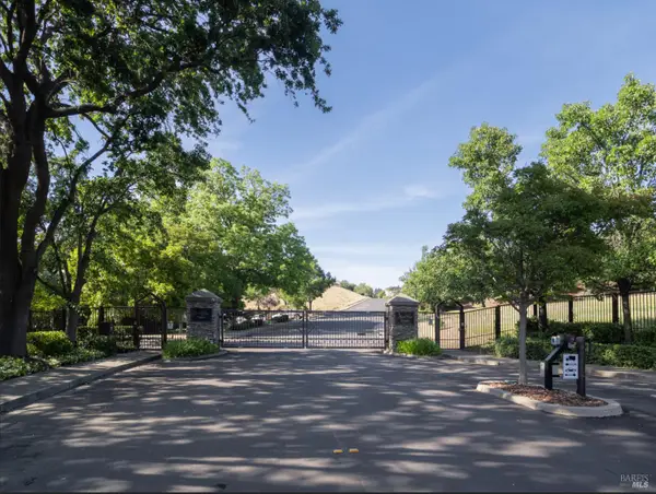2012 Pinecrest Court, Vacaville, CA 95688