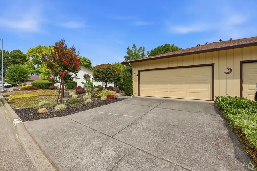 318 Twin Lakes Drive, Santa Rosa, CA 95409 - #2