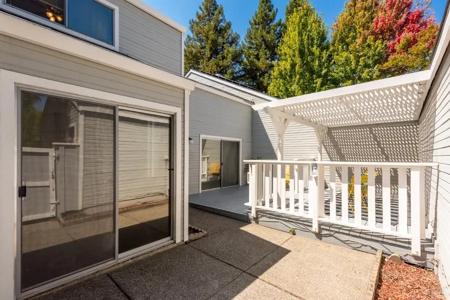 2324 Lakeview Drive, Santa Rosa, CA 95405 - #3