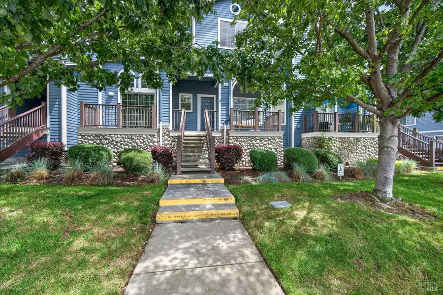 460 E 2nd Street, Benicia, CA 94510 - #2
