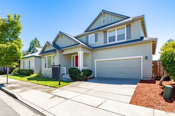 329 Hansbery Way, Santa Rosa, CA 95409