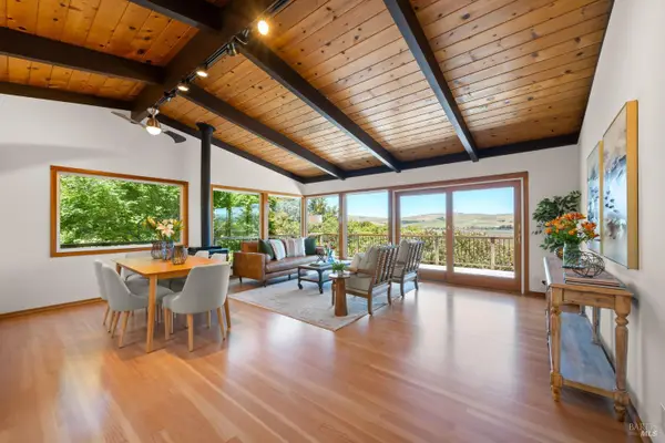 20 Drakes View Drive, Inverness, CA 94937
