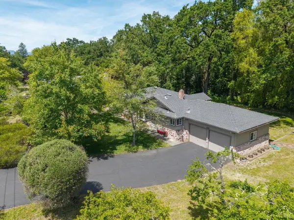 825 Madrone Road, Glen Ellen, CA 95442