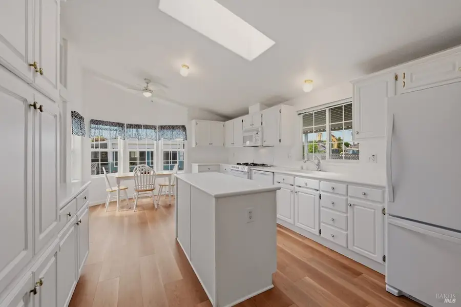 572 Birchwood Drive, Petaluma, CA 94954 - #2
