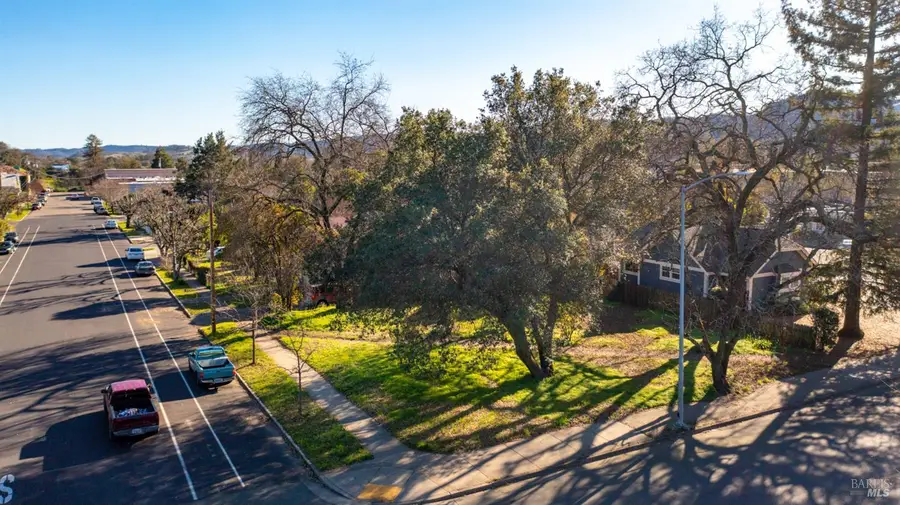 209 E 1st Street, Cloverdale, CA 95425 - #3