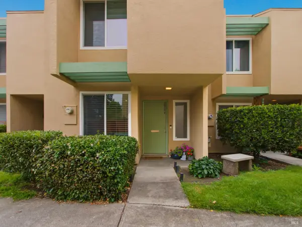 2984 Yulupa Avenue, Santa Rosa, CA 95405