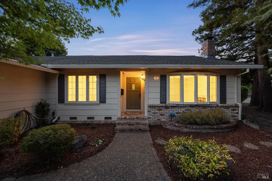 2507 Rolling Hill Drive, Santa Rosa, CA 95404 - #2