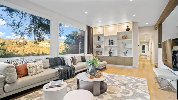 5595 Estates Drive, Oakland, CA 94618