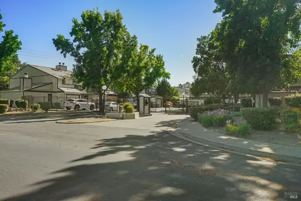 299 Shasta Drive #56, Vacaville, CA 95687