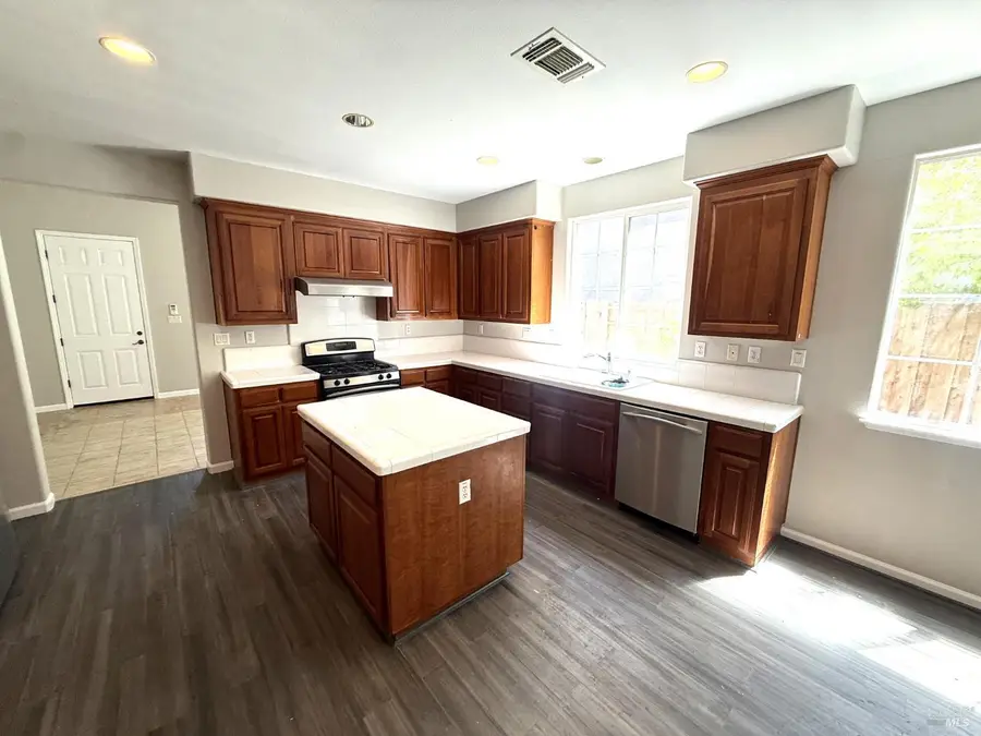 371 Mountain Meadows Drive, Fairfield, CA 94534 - #2
