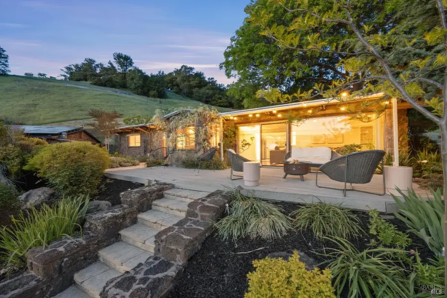6960 Round Oak Road, Penngrove, CA 94951 - #2