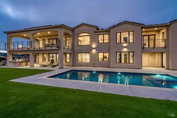 120 Angela Drive, Santa Rosa, CA 95403