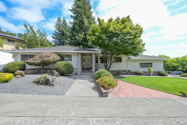 2040 Parrish Drive, Santa Rosa, CA 95404