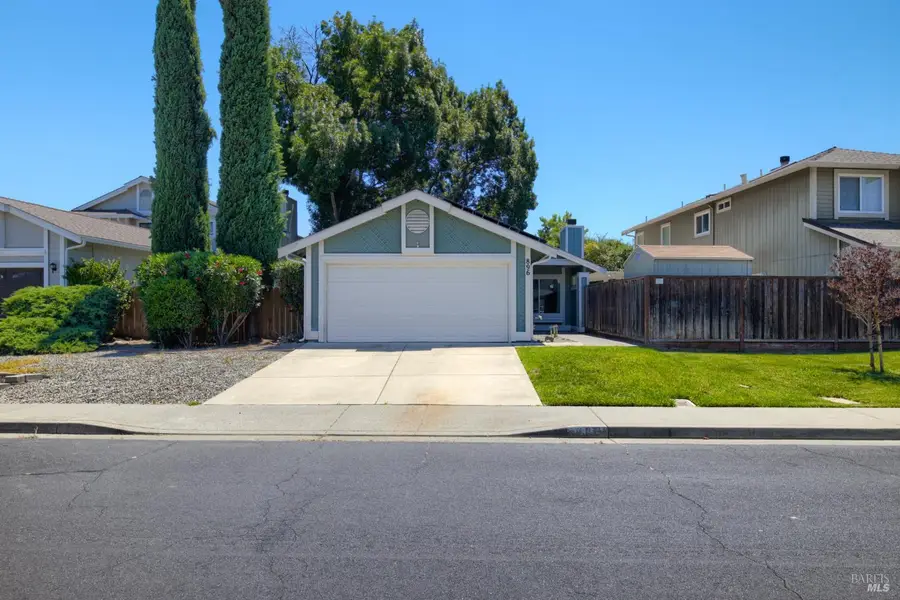 896 Meadowhawk Drive, Vacaville, CA 95687 - #2
