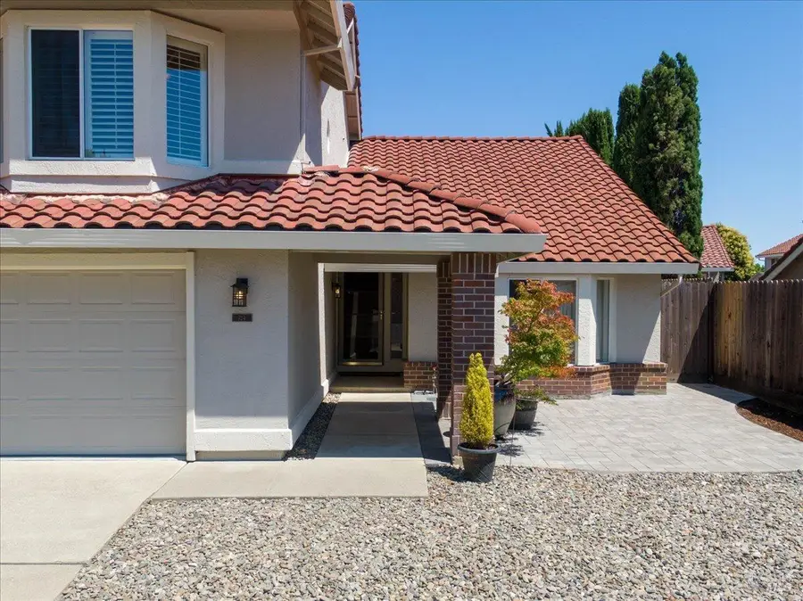 724 Chelmsford Court, Vacaville, CA 95688 - #3