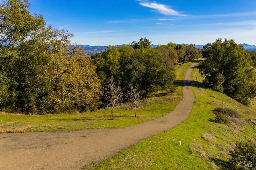 2365 Sweetwater Springs Road, Healdsburg, CA 95448 - #2