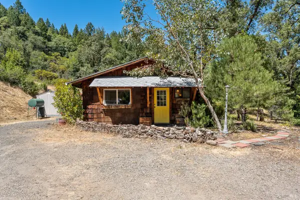 850 Davidson Lane, Laytonville, CA 95454
