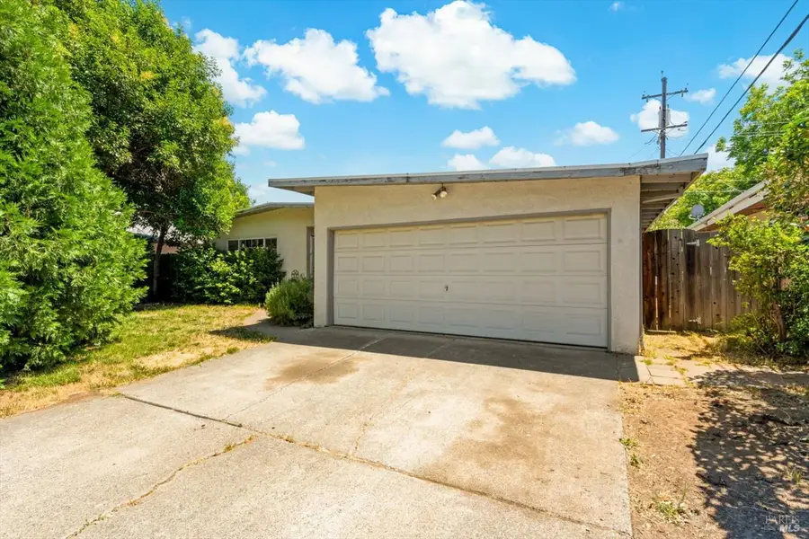 341 Grape Street, Vacaville, CA 95688 - #3