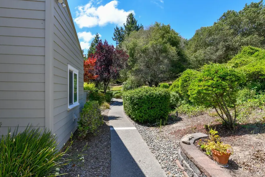 2284 Knolls Hills Circle, Santa Rosa, CA 95405 - #2