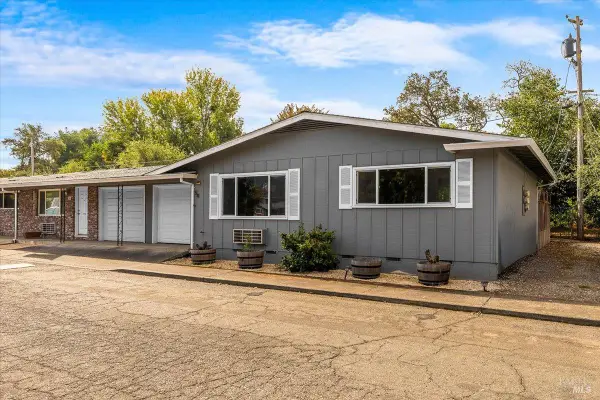 54 Larkfield Maples Court, Santa Rosa, CA 95403