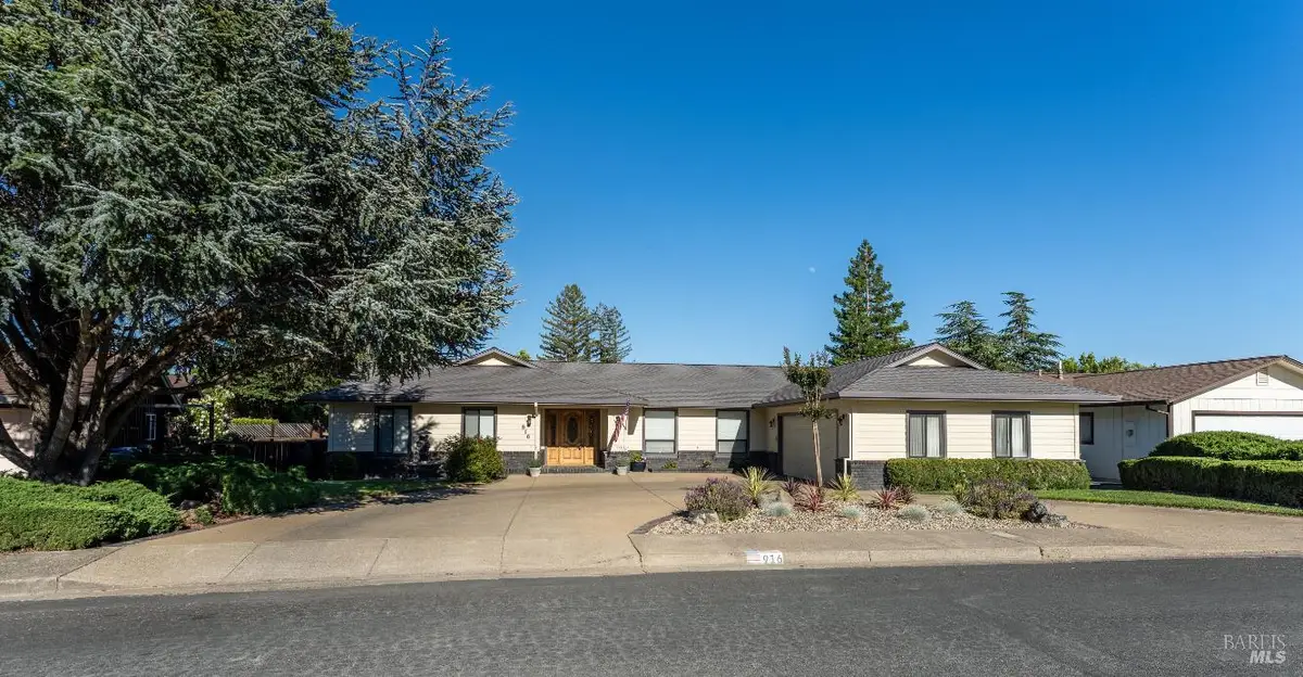 916 Fairway Avenue, Ukiah, CA 95482 - #1