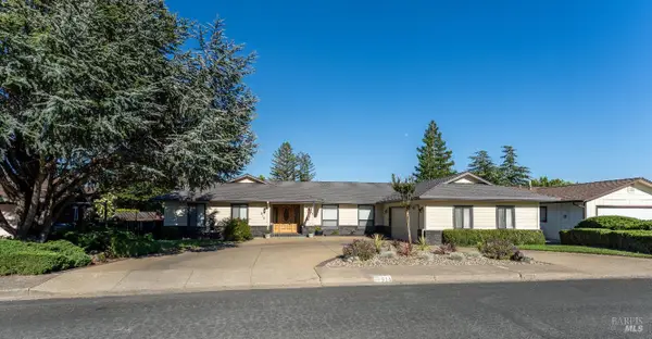 916 Fairway Avenue, Ukiah, CA 95482