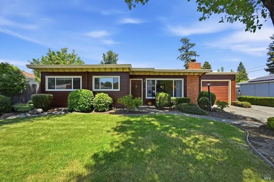 1722 Sierra Avenue, Napa, CA 94558 - #2