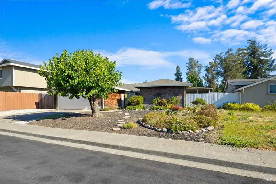 171 Alma Avenue, Rohnert Park, CA 94928 - #3