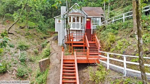 17401 Neeley Road, Guerneville, CA 95446