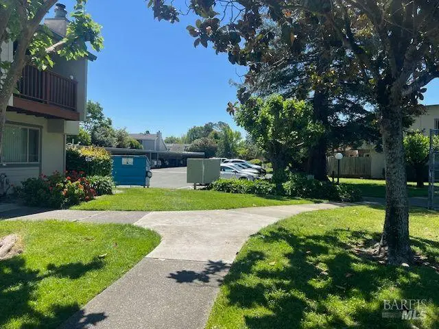 1064 Eleanor Avenue, Rohnert Park, CA 94928 - #2