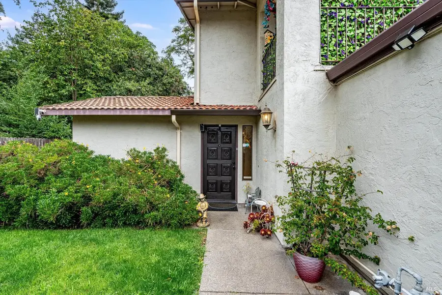 2535 Solano Avenue, Napa, CA 94558 - #2