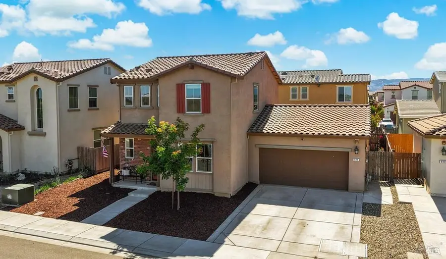 824 Tulip Street, Vacaville, CA 95687 - #2
