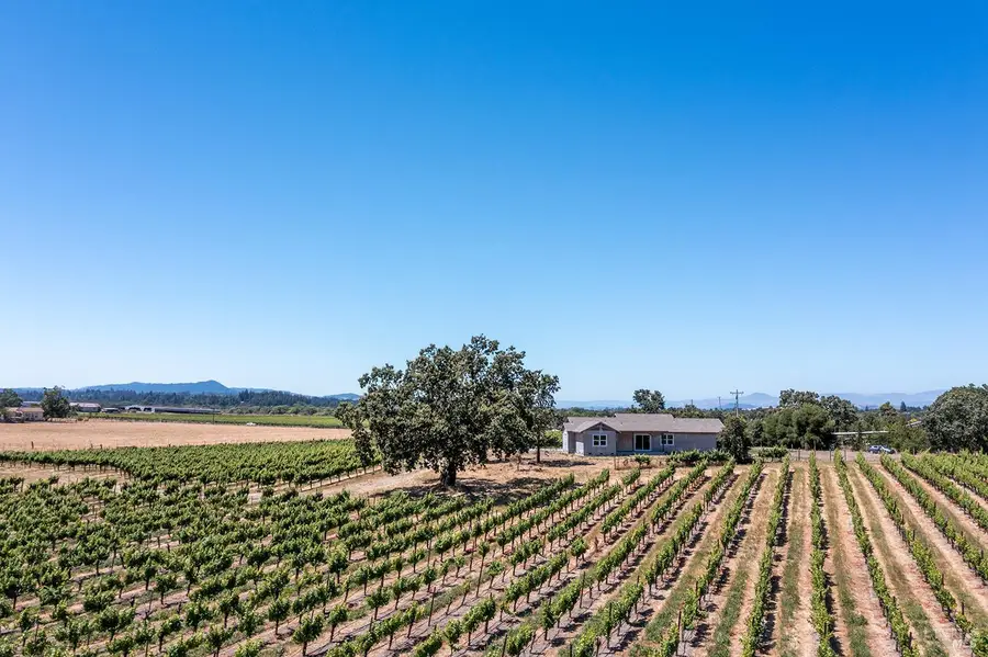 5726 Hall Road, Santa Rosa, CA 95401 - #3